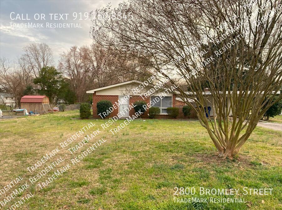 2800 Bromley St in Raleigh, NC - Building Photo