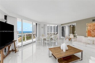 3640 Yacht Club Dr in Aventura, FL - Building Photo - Building Photo