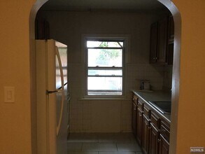 232 Lincoln Ave in Cliffside Park, NJ - Building Photo - Building Photo