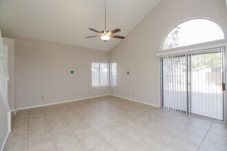 2282 W Park Ave in Chandler, AZ - Building Photo - Building Photo