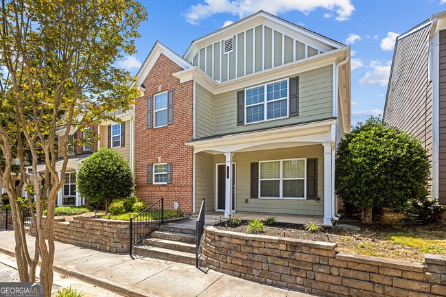 property at 606 Lofty Ln