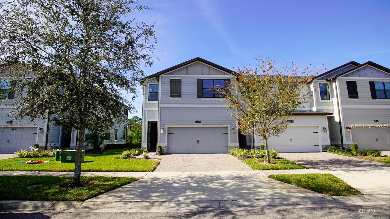 11090 Whistling Pne Wy in Orlando, FL - Building Photo