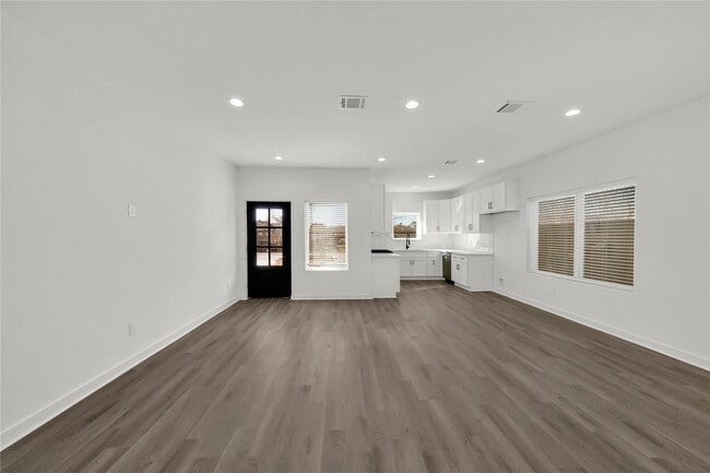 8402 Double in Houston, TX - Building Photo - Building Photo