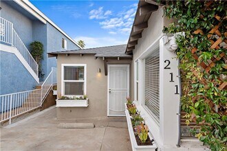 211 20th St in Newport Beach, CA - Building Photo - Building Photo