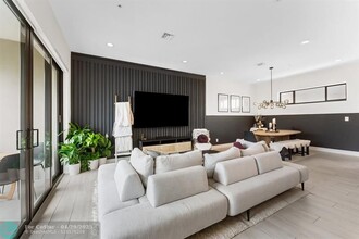 835 NE 17th Terrace in Fort Lauderdale, FL - Building Photo - Building Photo