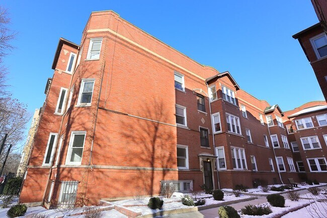 property at 4418 N Wolcott