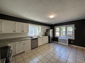 61 5th Ave in Haverhill, MA - Foto de edificio - Building Photo