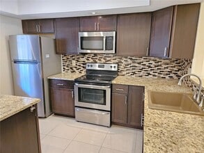 285 Mission Trl, Unit I in Venice, FL - Building Photo - Building Photo