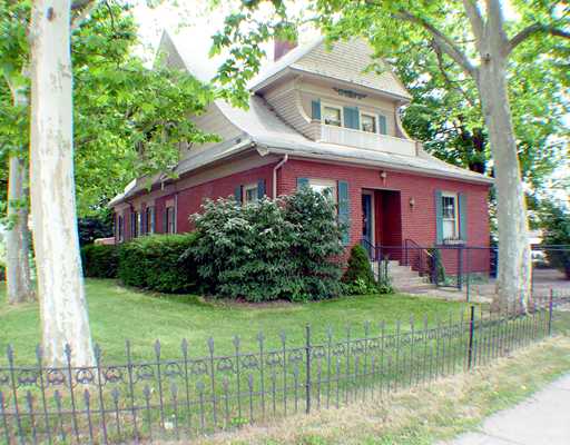 134 N Front St