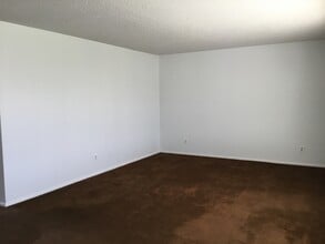 2325 Windsor Dr in Caldwell, ID - Building Photo - Building Photo