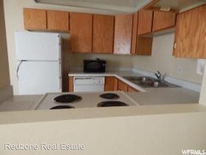 217 Foss St W-Unit -APT C302 in Salt Lake City, UT - Building Photo - Building Photo