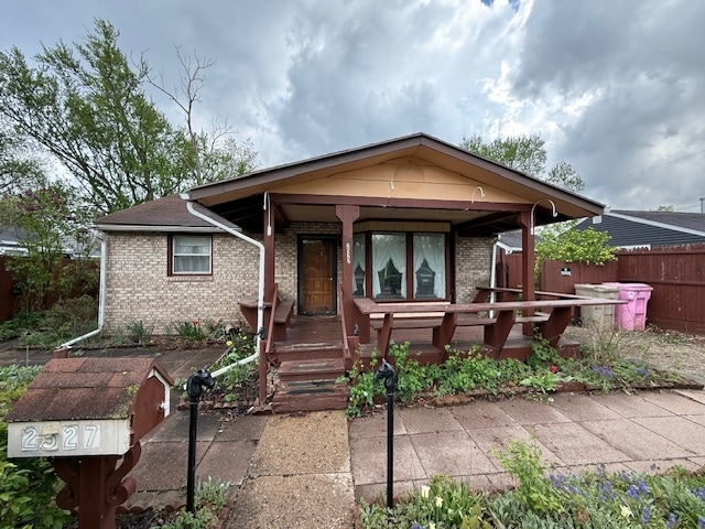 2527 Riverside Dr in South Bend, IN - Foto de edificio