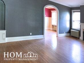 722 S Broad St, Unit 4 in Mankato, MN - Building Photo - Building Photo