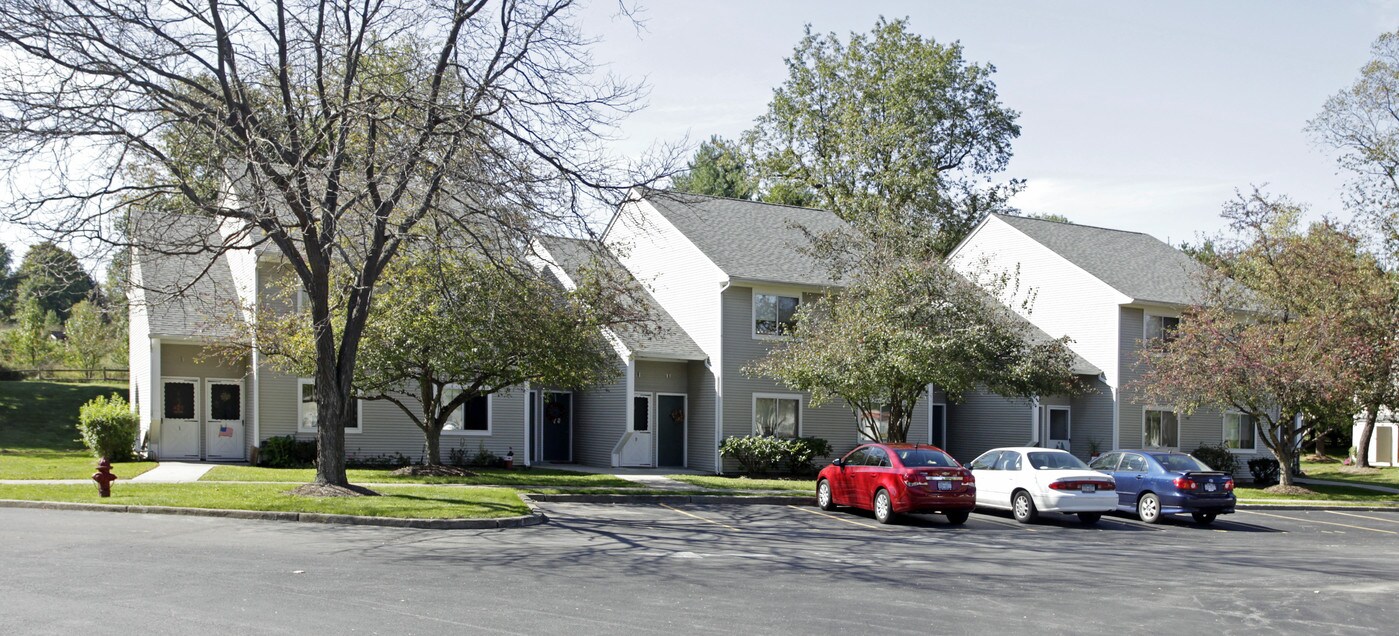 Creekside Apartments in Warwick, NY - Building Photo
