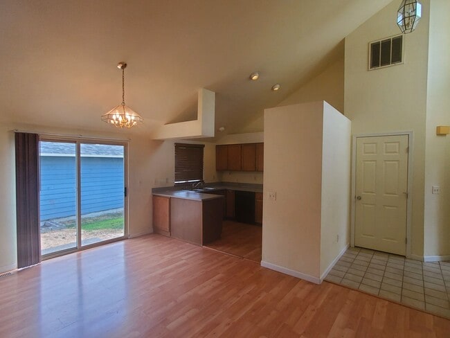 7640 Colony Ct NE in Bremerton, WA - Building Photo - Building Photo