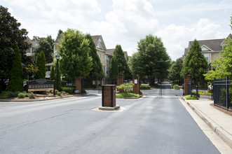 Glenwood Green in Atlanta, GA - Building Photo - Building Photo