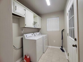 2589 Santa Rosa Cove in Biloxi, MS - Foto de edificio - Building Photo