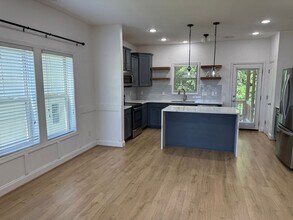 162 Tun Tavern Dr in Cameron, NC - Building Photo - Building Photo