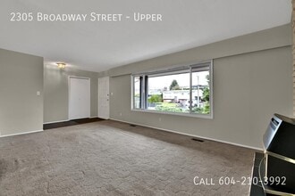 2305 Broadway St in Abbotsford, BC - Building Photo - Building Photo