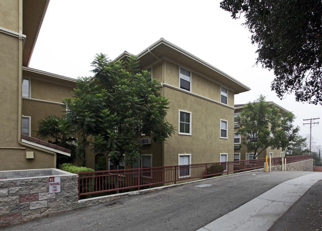 Villa Escondido 55+ Senior Community Apartments Escondido, CA