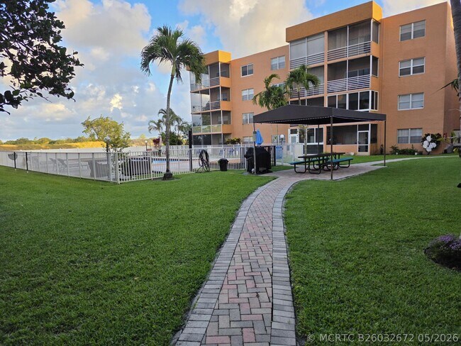 property at 3048 Sunrise Lakes Dr E