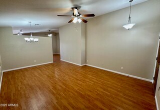 3107 W Melinda Ln in Phoenix, AZ - Building Photo - Building Photo