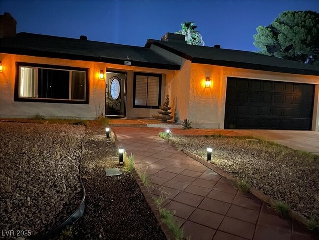 property at 5415 Oxbow St