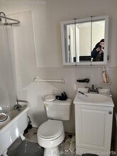 44 Central St, Unit #2 in Somerville, MA - Building Photo - Building Photo