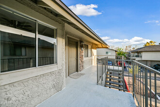 8543 E Belleview St in Scottsdale, AZ - Foto de edificio - Building Photo