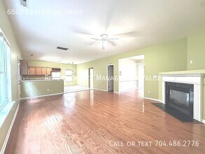 6842 Centerline Dr in Charlotte, NC - Building Photo - Building Photo