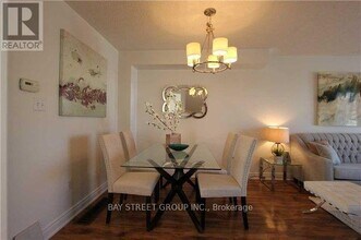 407 Hollandview Trail in Aurora, ON - Building Photo - Building Photo