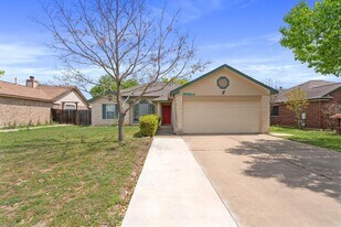 604 Maplecreek Dr in Leander, TX - Building Photo