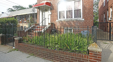 722A Logan St in Brooklyn, NY - Building Photo - Building Photo