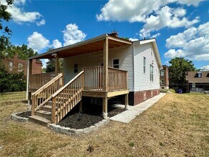 8201 Church Dr in St. Louis, MO - Building Photo - Building Photo