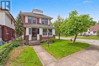 4372 Seneca St in Niagara Falls, ON - Building Photo - Building Photo