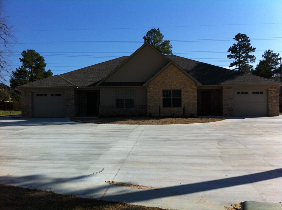 8 Valley View Cir in Texarkana, TX - Building Photo