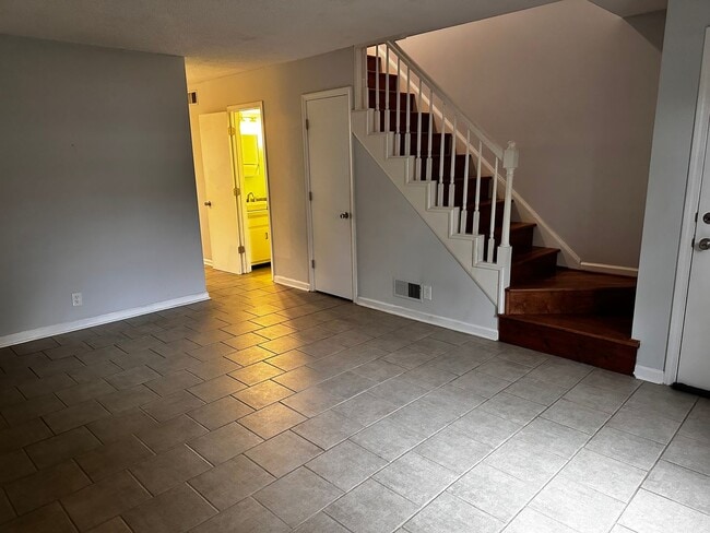 235 Cherokee Rd in Nashville, TN - Building Photo - Building Photo