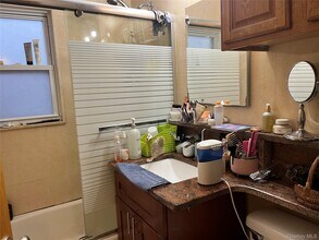 200-07-200-17 17th Ave in Queens, NY - Building Photo - Building Photo