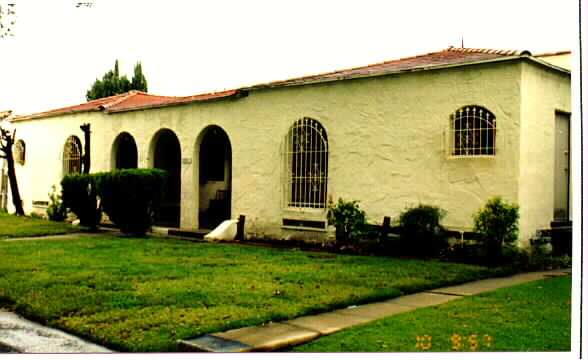 1129-1131 E California Ave in Glendale, CA - Building Photo - Building Photo