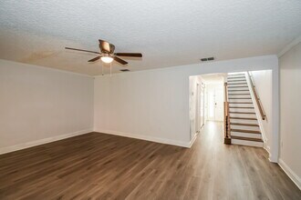11894 Lake Bend Cir in Jacksonville, FL - Building Photo - Building Photo