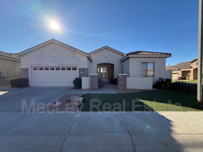 property at 4805 E Wagoner Rd