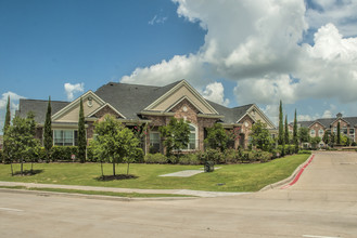 Villas at El Dorado in Friendswood, TX - Building Photo - Building Photo