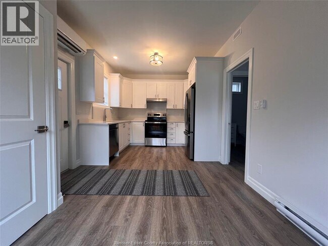 89 Draper St in Essex, ON - Building Photo - Building Photo