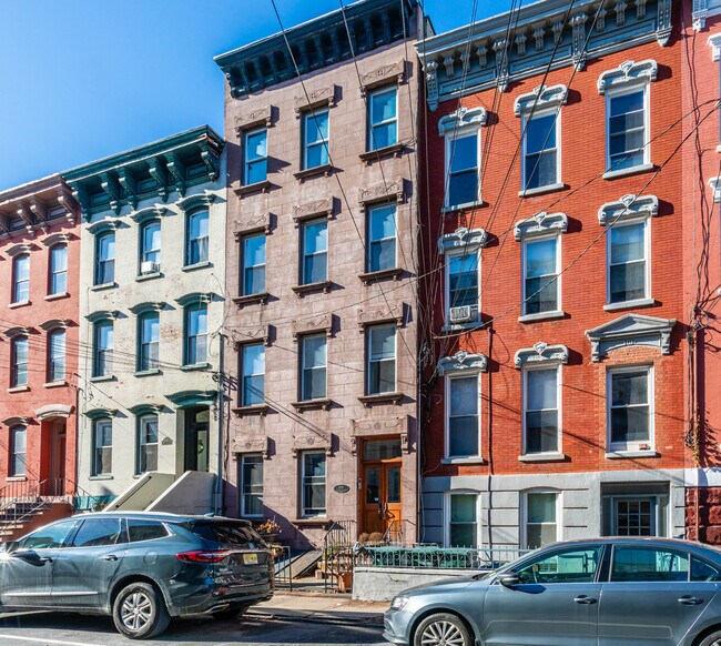 1010 Willow Ave in Hoboken, NJ - Foto de edificio - Building Photo