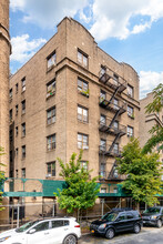 860 Riverside Dr in New York, NY - Building Photo - Building Photo