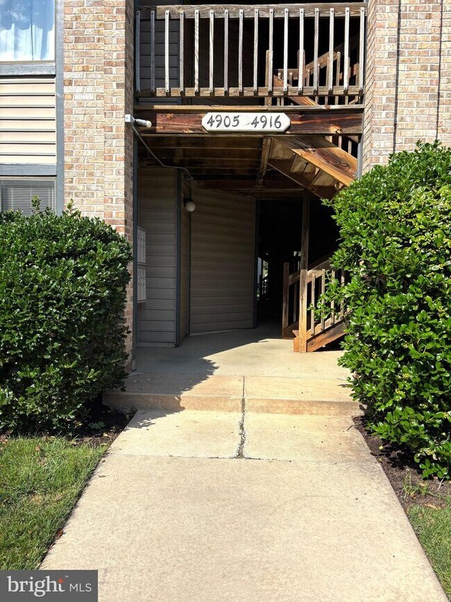 4905A Dunbarton Rd in Mount Laurel, NJ - Building Photo - Building Photo