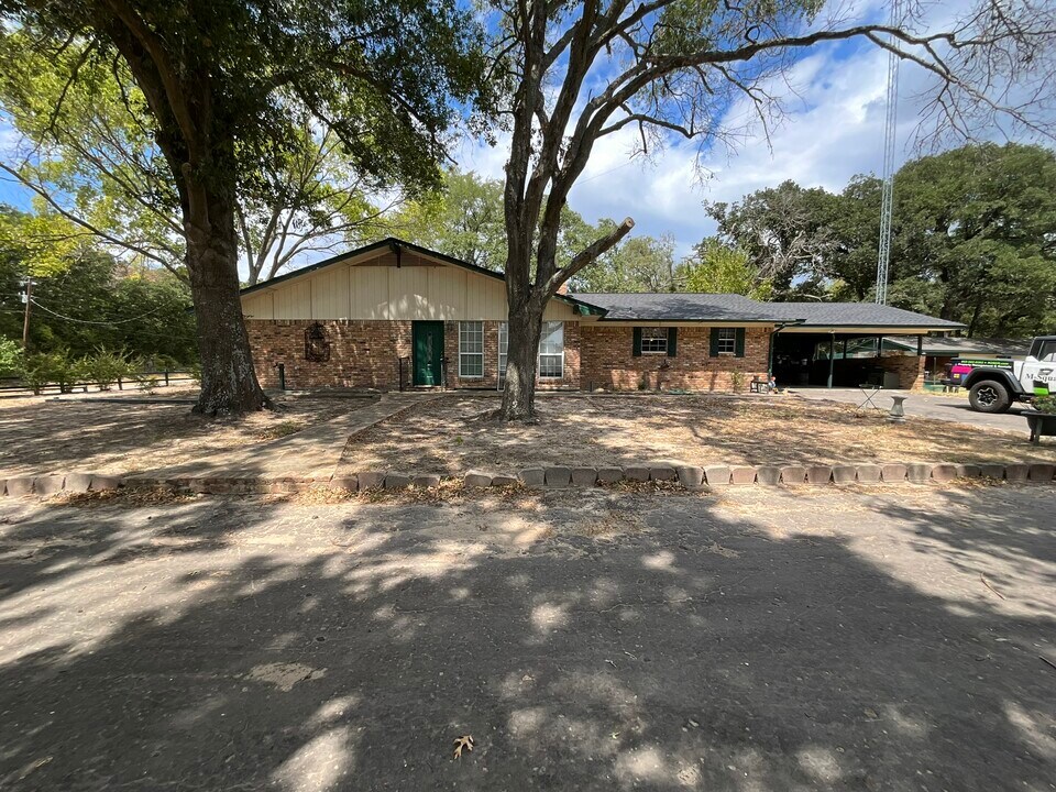 711 VZ County Road 2411 in Canton, TX - Building Photo