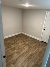 7437 Walnut St in New Port Richey, FL - Building Photo - Building Photo