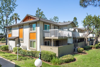 Aspire Redlands Apartments in Redlands, CA - Foto de edificio - Building Photo