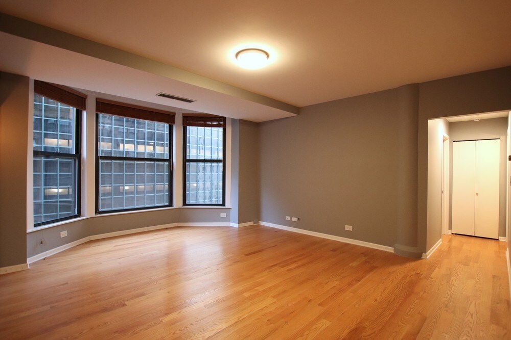 431 S Dearborn St in Chicago, IL - Building Photo